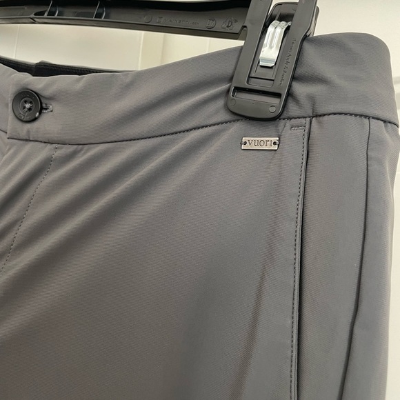 Vuori Fleet Chino Pant Athletic Slim size medium - Picture 3 of 6